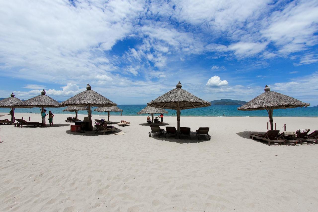 Neo Century Sea View Nha Trang Aparthotel Exteriör bild