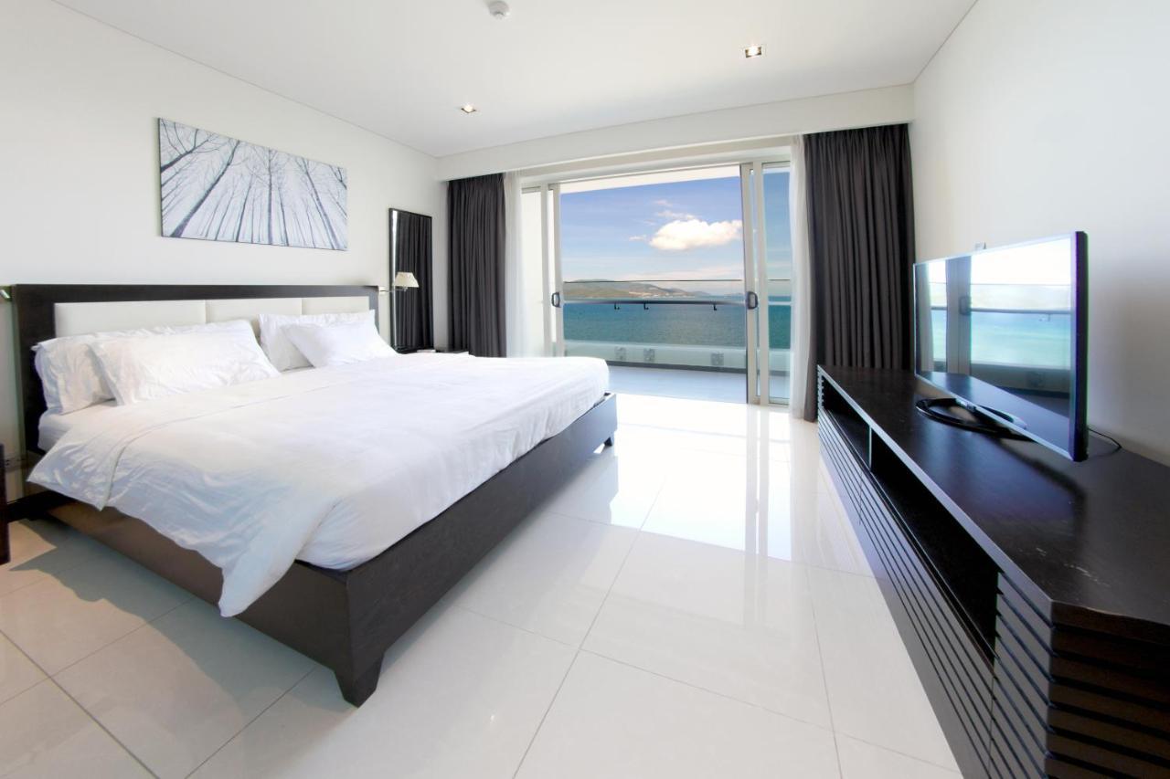 Neo Century Sea View Nha Trang Aparthotel Rum bild